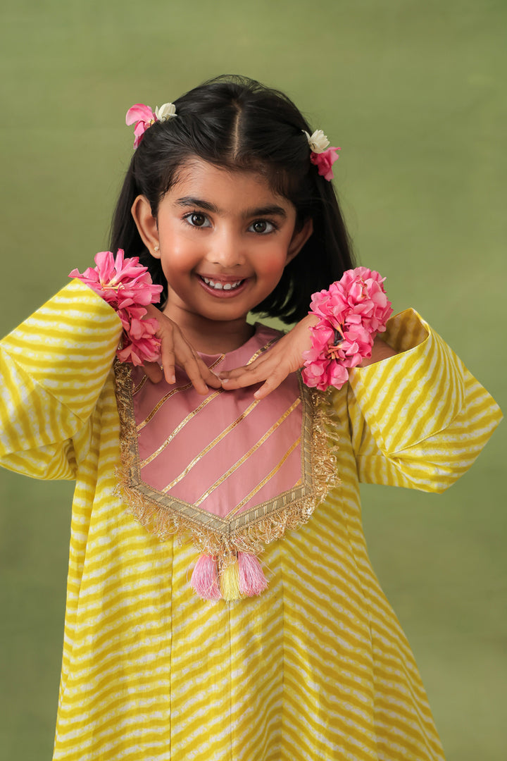 Green Leheriya Kurta & Pink Dhoti Pants 2 Piece Set