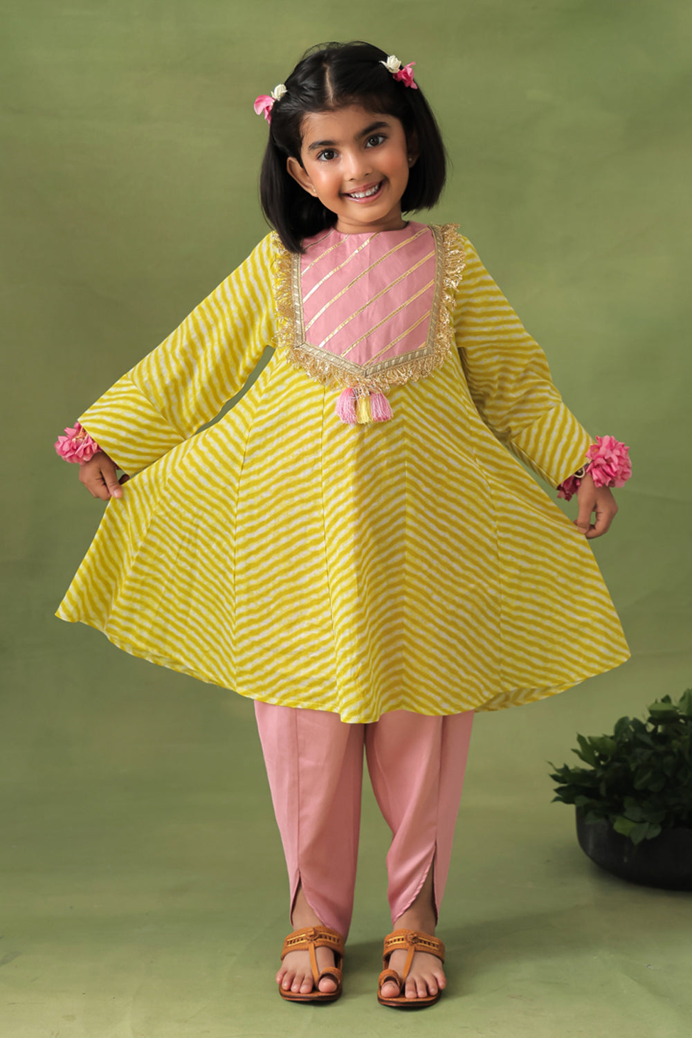 Green Leheriya Kurta & Pink Dhoti Pants 2 Piece Set