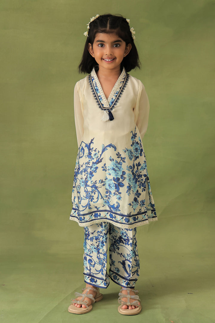 Morrocan Print Kurta With Straight Cut Pant Set