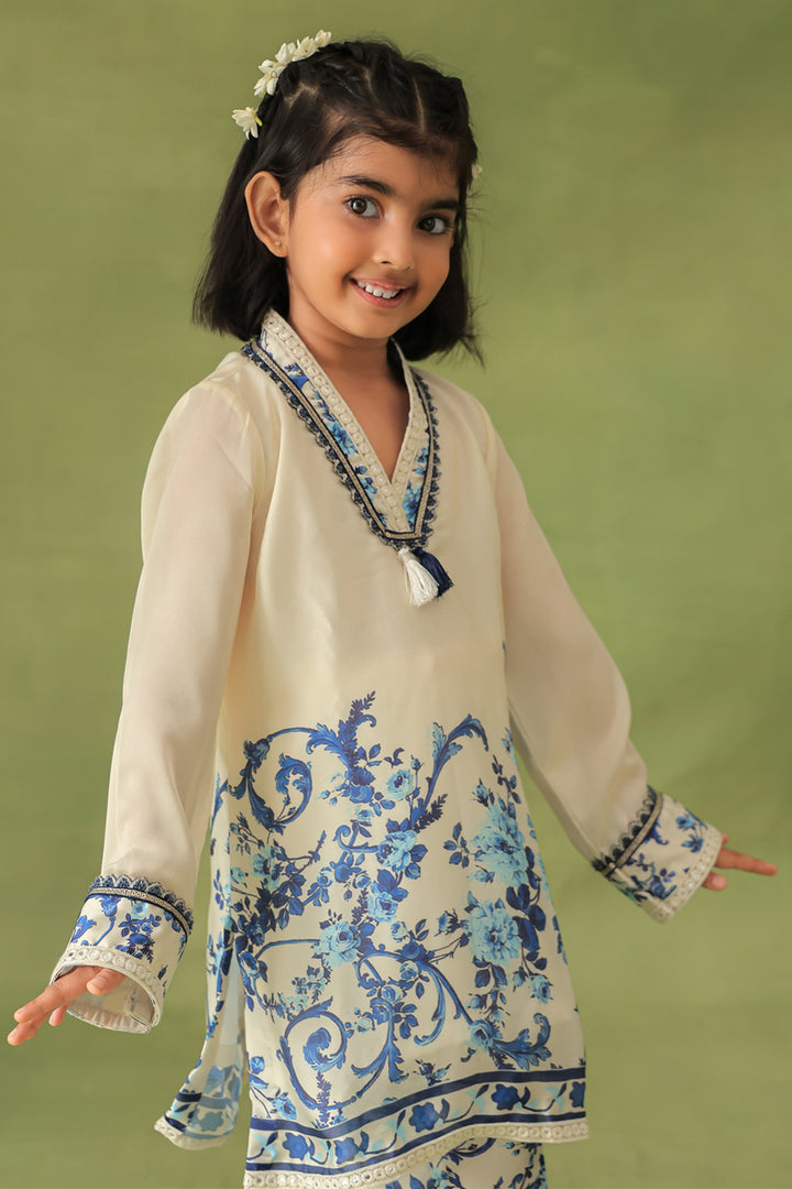 Morrocan Print Kurta With Straight Cut Pant Set
