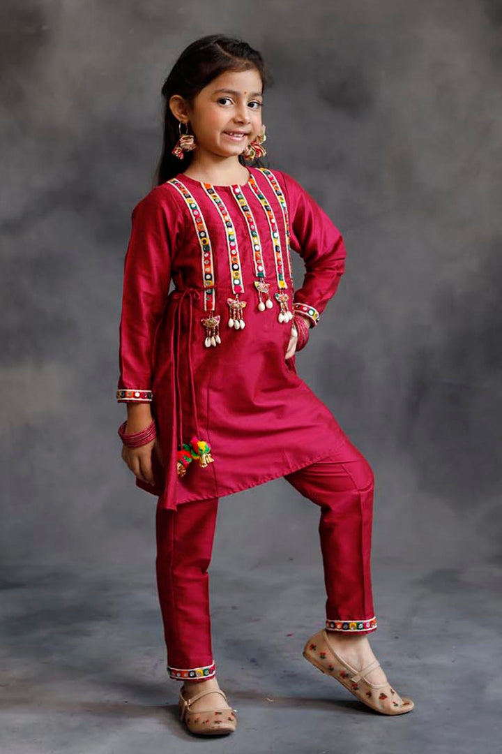 Pink Mirror Borders Kurta With Pants Set