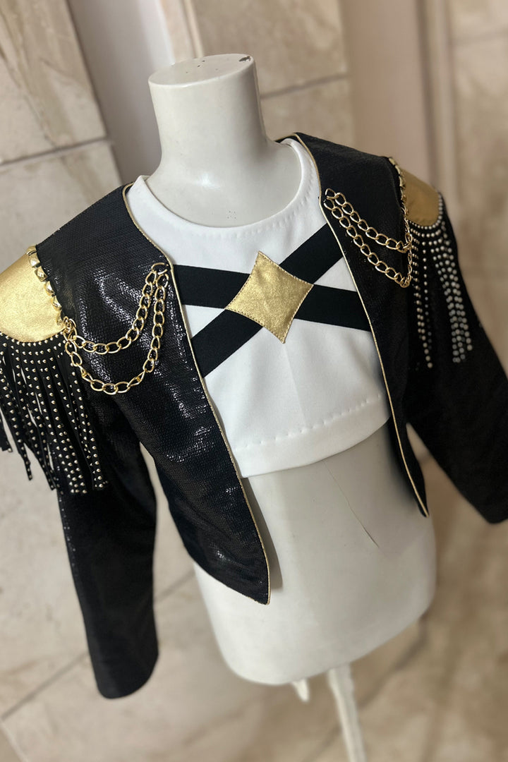 Rumi Outfit from K-pop Demon Hunters