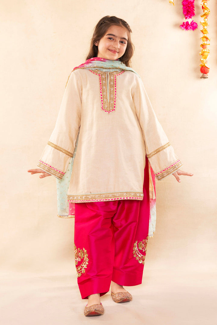 Beige Gold Kurta With Contrast Rani Pink Salwar Set