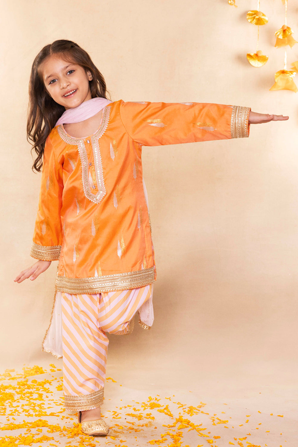 Peach Banarasi Booti Kurta With Farshi Salwar Set