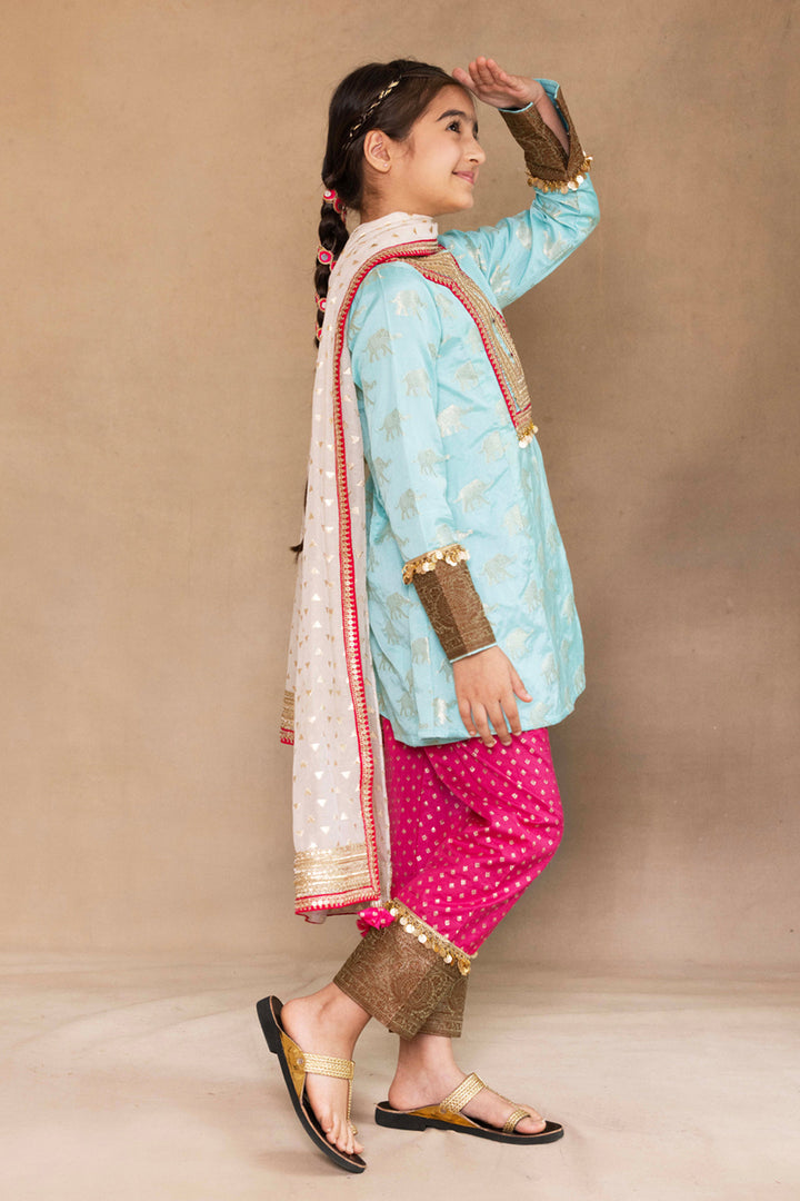 Firozi Kurta With Fuchsia Salwar & Ivory Dupatta Set
