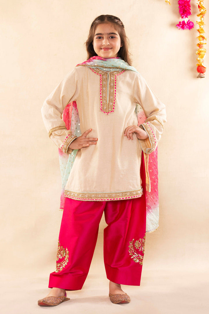 Beige Gold Kurta With Contrast Rani Pink Salwar Set