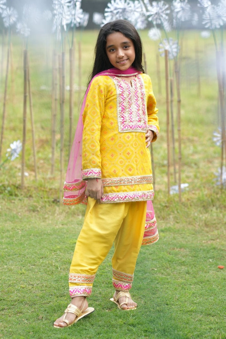 Bright Yellow Kurta With Matching Salwar & Contrast Dupatta – Yellow Kids Kurta Set | PNK – Isha Arora India