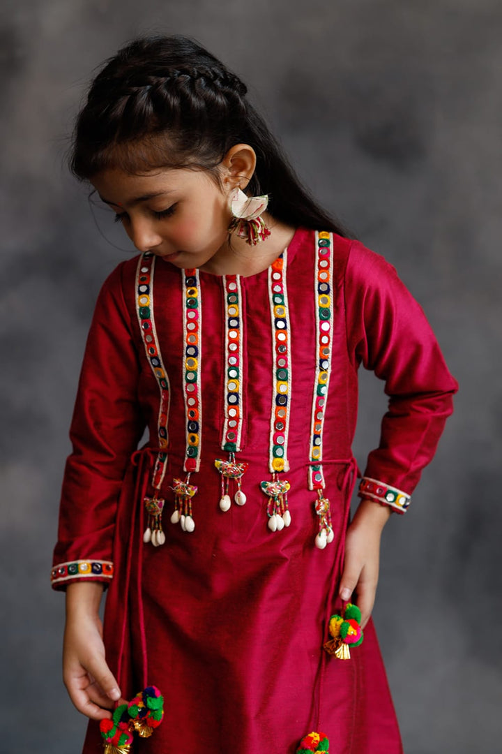 Pink Mirror Borders Kurta With Pants Set – Pink Kids Kurta Set | PNK – Isha Arora India