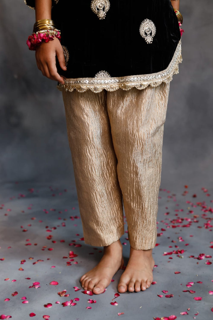 Short Black Velvet Kurta With Salwar Set – Black Kids Kurta Set | PNK – Isha Arora India