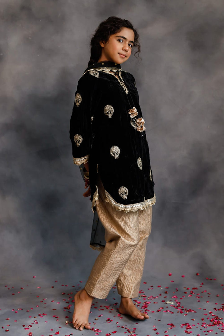 Short Black Velvet Kurta With Salwar Set – Black Kids Kurta Set | PNK – Isha Arora India