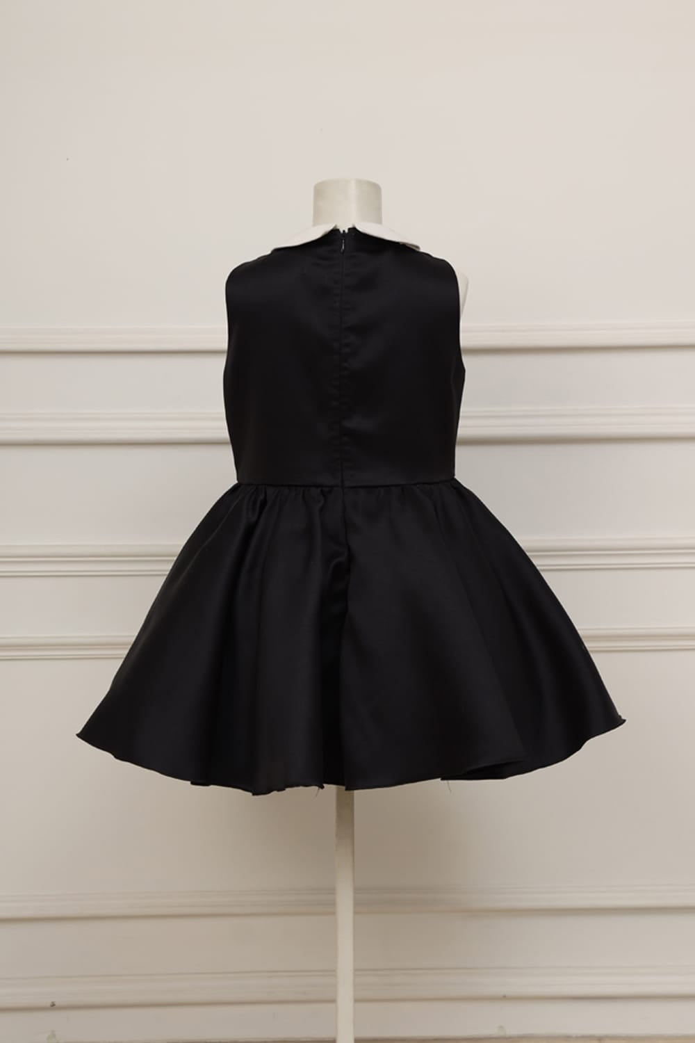 Black & White Classic Dress – Black Designer Dress for Girls | PNK – Isha Arora India